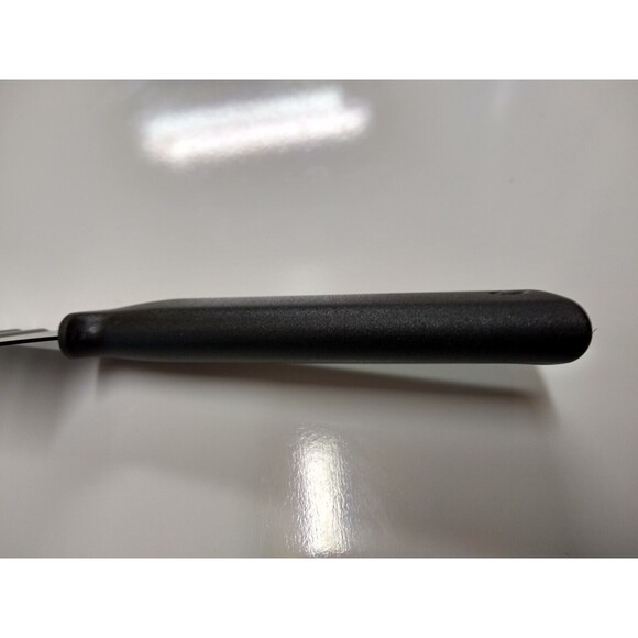 Kuhn Rikon Colori+ Non-Stick Serrated Paring Knife with Safety Sheath (China) - Picture 5 of 9